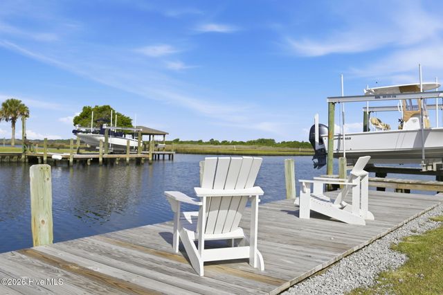 3055 3rd Street, Surf City, NC 28445