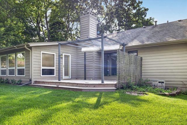 3708 Regal Ridge Circle, Rockford, IL 61114