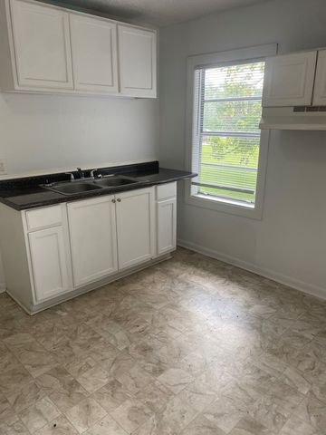 506 E Spring St, Dothan, AL 36303