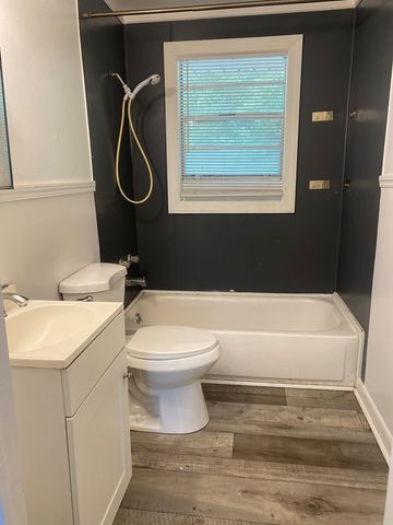 506 E Spring St, Dothan, AL 36303