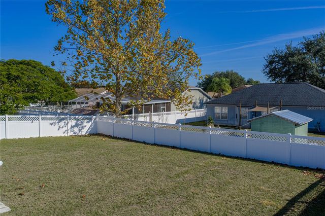 7435 LOBLOLLY AVENUE, Lakeland, FL 33810