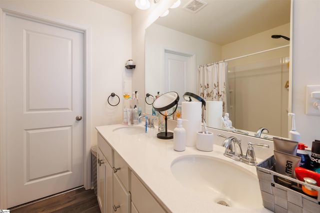 6031 Willutuck Drive, Boiling Springs, SC 29316