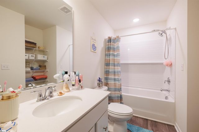 6031 Willutuck Drive, Boiling Springs, SC 29316