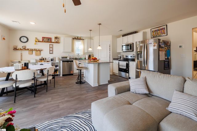 6031 Willutuck Drive, Boiling Springs, SC 29316