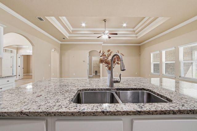 388 Lilly Bell Lane, Freeport, FL 32439