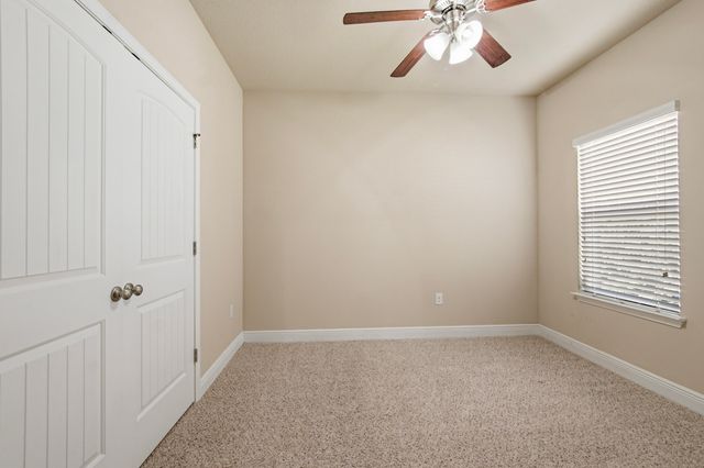 388 Lilly Bell Lane, Freeport, FL 32439