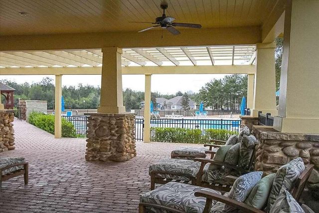 388 Lilly Bell Lane, Freeport, FL 32439