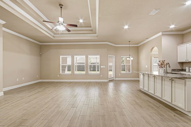 388 Lilly Bell Lane, Freeport, FL 32439