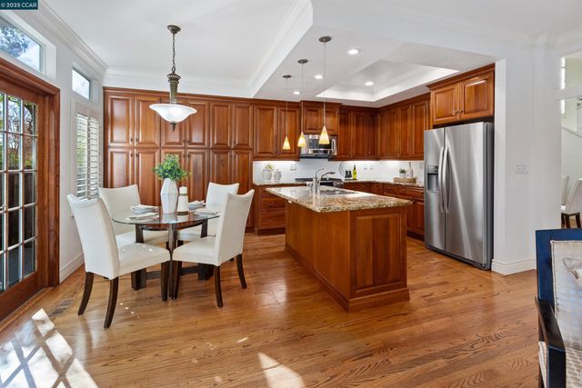 226 Lakeridge Way, San Ramon, CA 94582