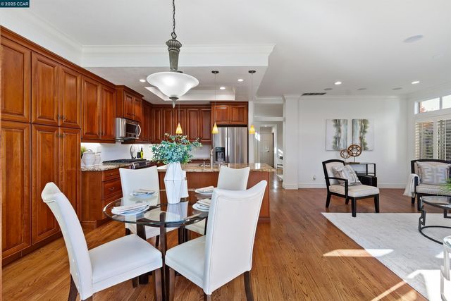 226 Lakeridge Way, San Ramon, CA 94582