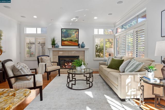 226 Lakeridge Way, San Ramon, CA 94582