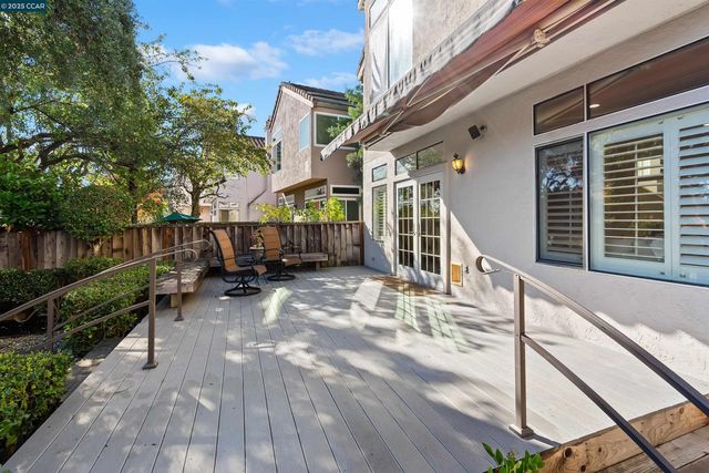 226 Lakeridge Way, San Ramon, CA 94582