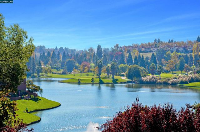 226 Lakeridge Way, San Ramon, CA 94582