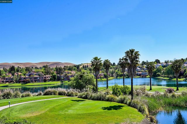 226 Lakeridge Way, San Ramon, CA 94582