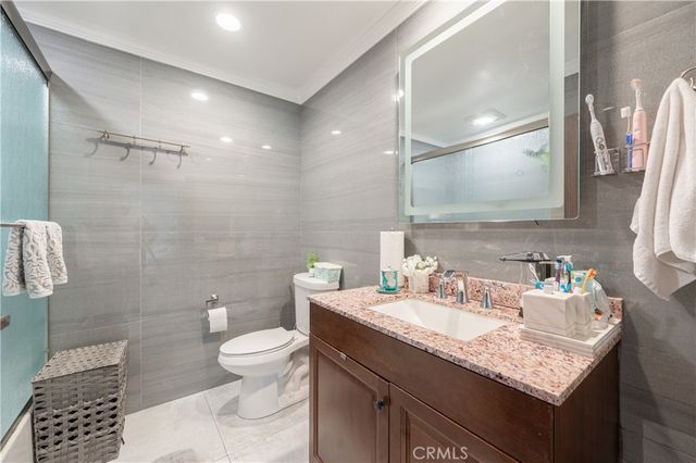 20138 Elkwood Street, Winnetka, CA 91306