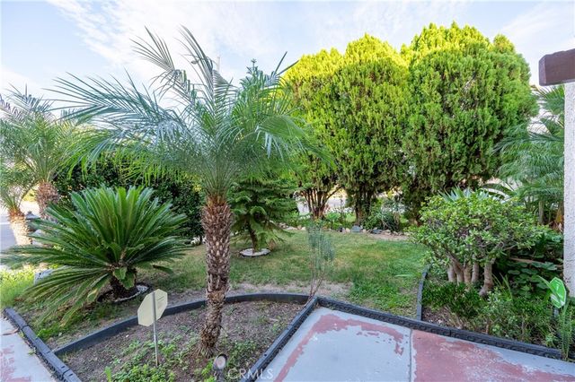 20138 Elkwood Street, Winnetka, CA 91306