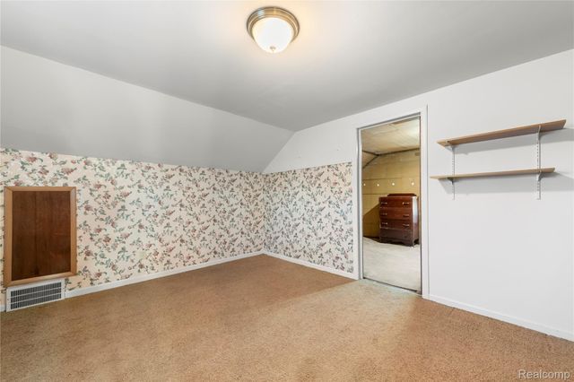 12833 Ward Street, Southgate, MI 48195