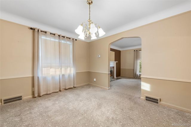 12833 Ward Street, Southgate, MI 48195