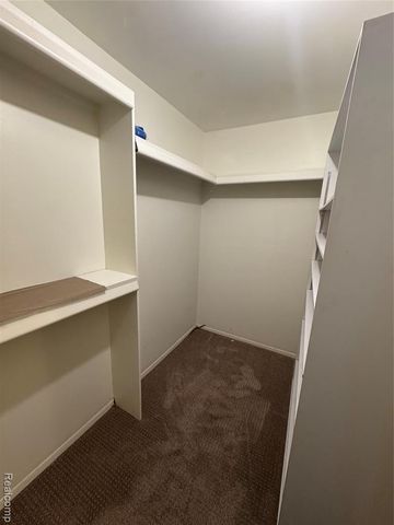 5216 Brett Court, West Bloomfield, MI 48322