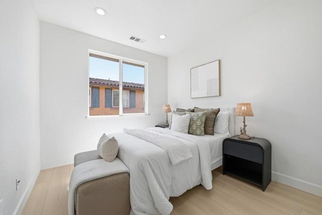 321 Santa Diana Terrace, Sunnyvale, CA 94085