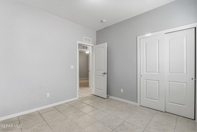 11500 SUMMER Drive B, Socorro, TX 79927