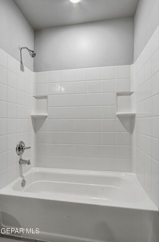 11500 SUMMER Drive B, Socorro, TX 79927
