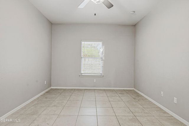 11500 SUMMER Drive B, Socorro, TX 79927