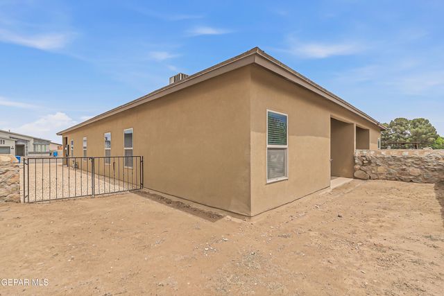 11500 SUMMER Drive B, Socorro, TX 79927