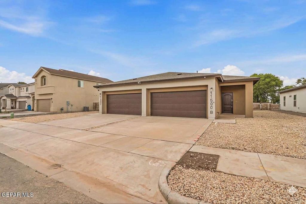 11500 SUMMER Drive B, Socorro, TX 79927