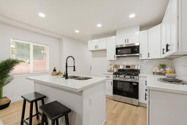 532 E Alpine Ave, Stockton, CA 95204