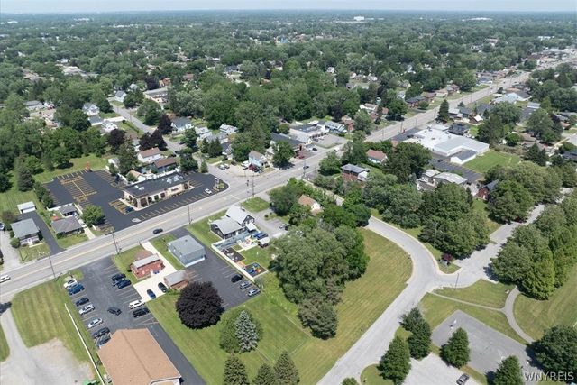 3723 Seneca Street, West Seneca, NY 14224