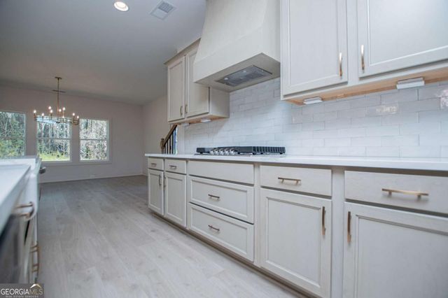 103 Red Oak Lane, Carrollton, GA 30116