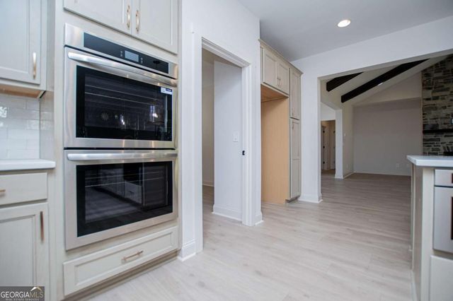 103 Red Oak Lane, Carrollton, GA 30116