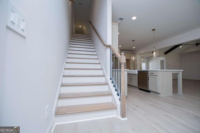 103 Red Oak Lane, Carrollton, GA 30116