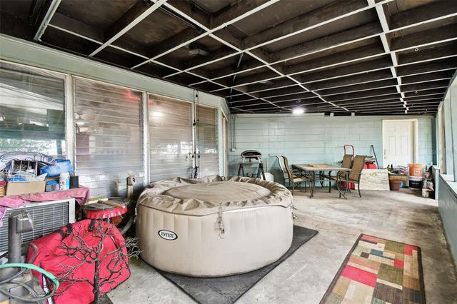 422 DUNEDIN CIRCLE, Temple Terrace, FL 33617