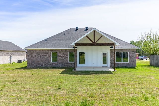 1310 Big Oak Drive, Alma, AR 72921