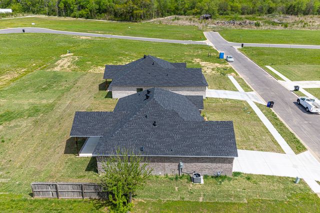 1310 Big Oak Drive, Alma, AR 72921