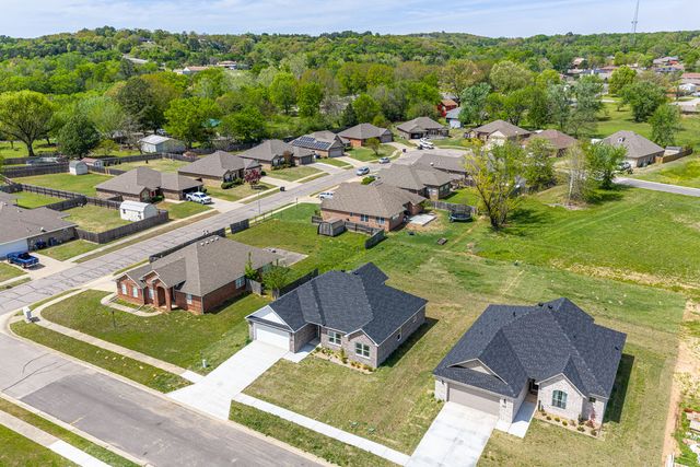 1310 Big Oak Drive, Alma, AR 72921