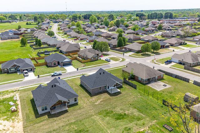 1310 Big Oak Drive, Alma, AR 72921