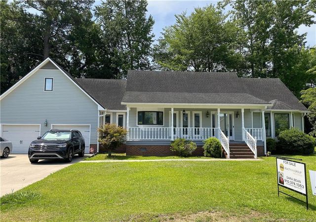 216 Stirling Drive, Lumberton, NC 28358