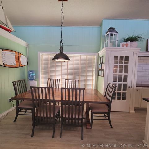 105 Lakeview Drive, Eufaula, OK 74432