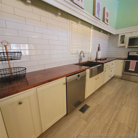 105 Lakeview Drive, Eufaula, OK 74432