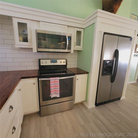 105 Lakeview Drive, Eufaula, OK 74432