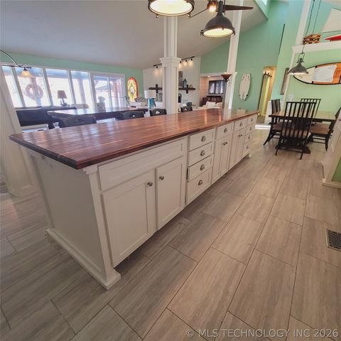 105 Lakeview Drive, Eufaula, OK 74432