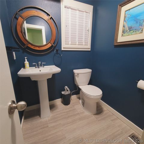 105 Lakeview Drive, Eufaula, OK 74432