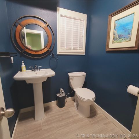 105 Lakeview Drive, Eufaula, OK 74432