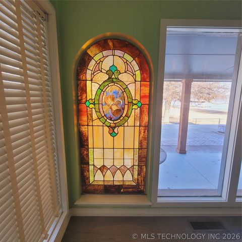 105 Lakeview Drive, Eufaula, OK 74432