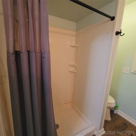 105 Lakeview Drive, Eufaula, OK 74432