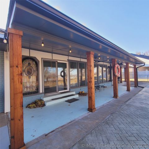 105 Lakeview Drive, Eufaula, OK 74432