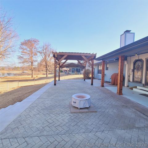 105 Lakeview Drive, Eufaula, OK 74432